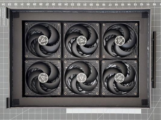 Velcro patches to the corners of the filter flange on a carry style build. Note the free space around the inner edge left open for the weather stripping.